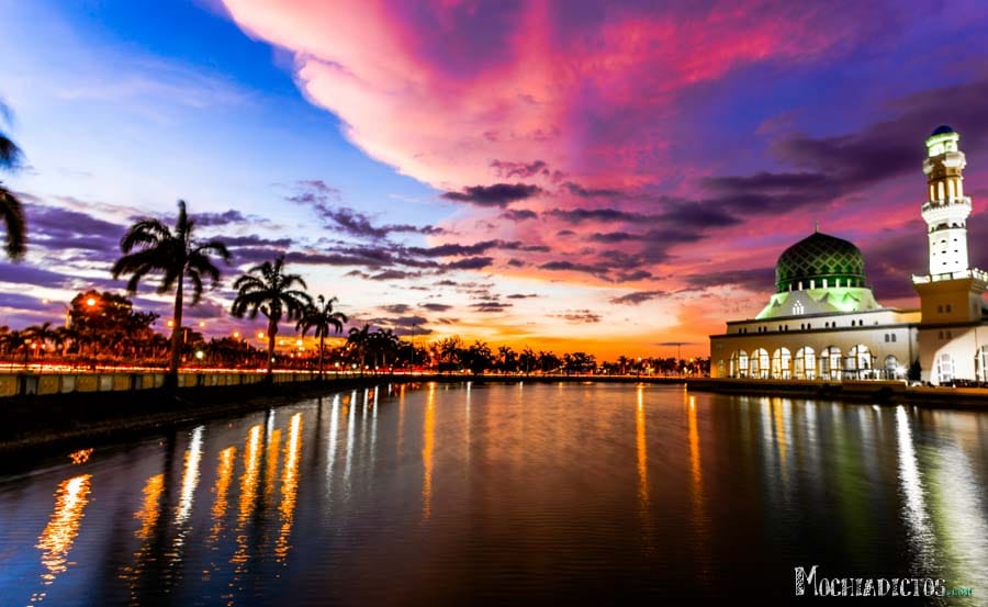 Espectacular Atardecer en Kota Kinabalu