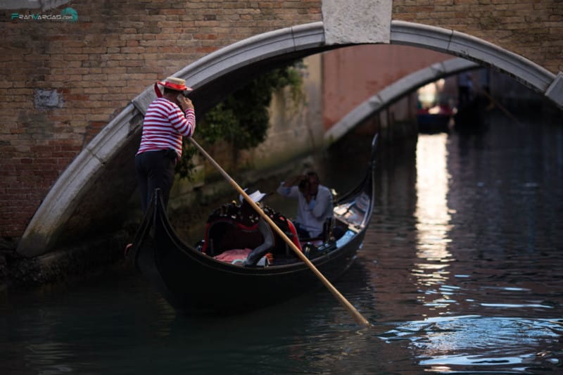 como ahorrar en la gondola en Venecia