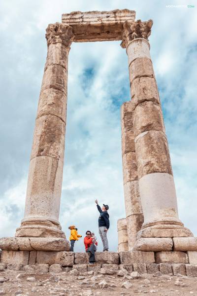 Ciudatela Amman, Jordania con niños