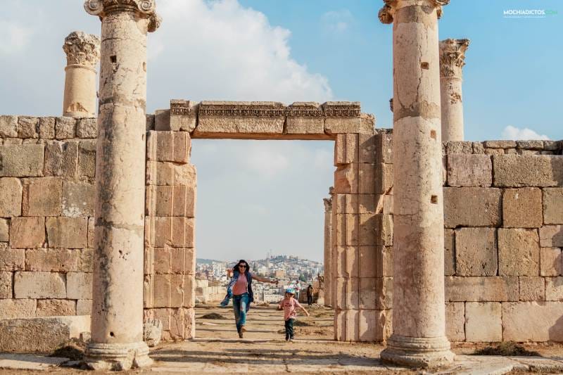 Jerash con niños Jordania