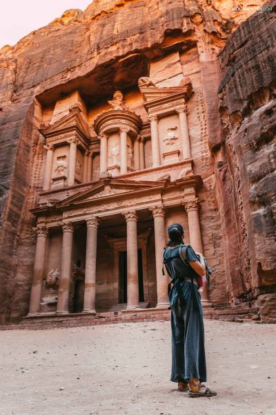 Petra con bebé Jordania