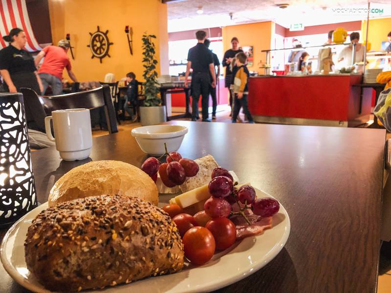 desayuno en el Legoland holiday village