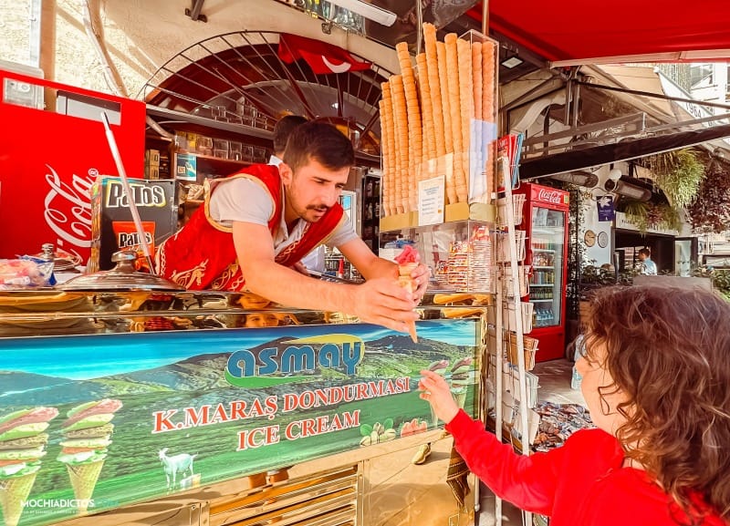 Helado en Estambul con niños