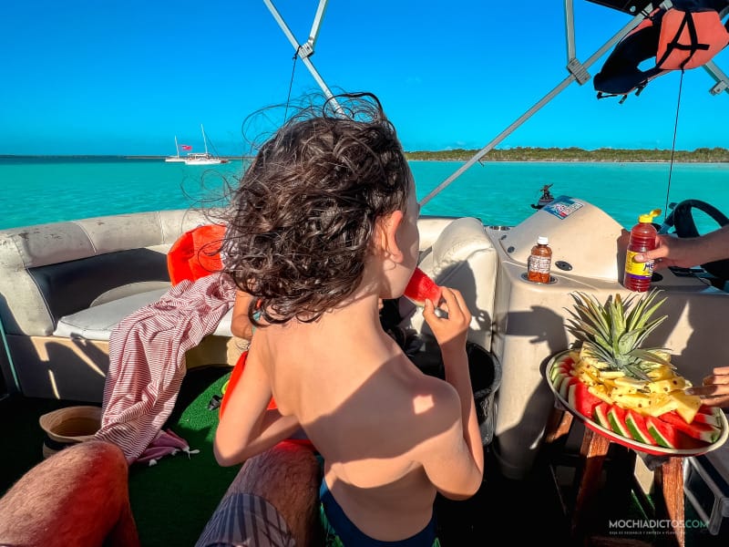 comiendo fruta bacalar