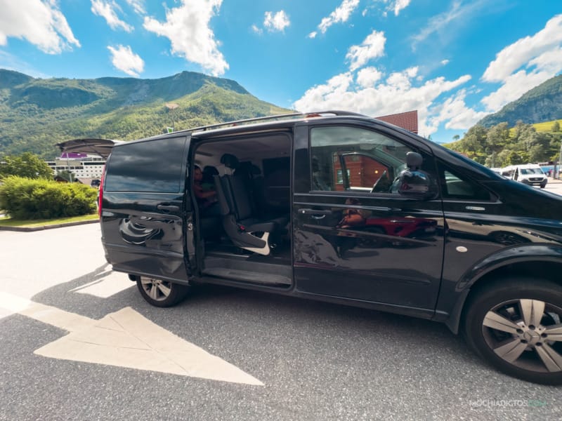 Taxi que nos llevo al centro de salud en Aurland