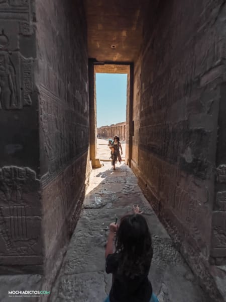 egipto con niños templo