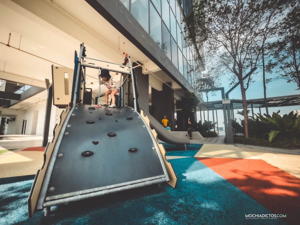 Parque Infantil en zonas comunes Tropicana Penang