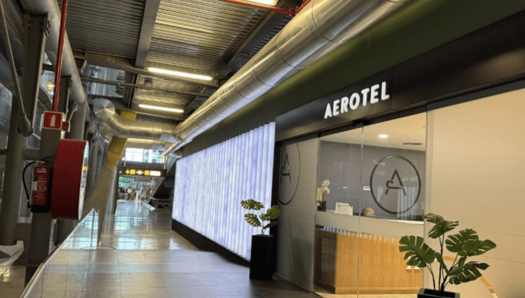 hoteles dentro aeropuerto madrid barajas