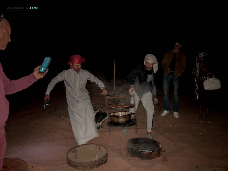 Barbacoa beduina en wadi rum