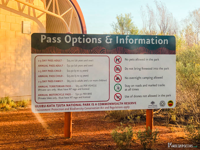 Consejos para viajar a Uluru, Ayers Rock, Australia. www.mochiadictos.com