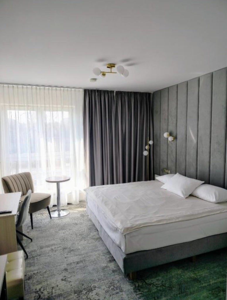 Hotel cerca aeropuerto Varsovia