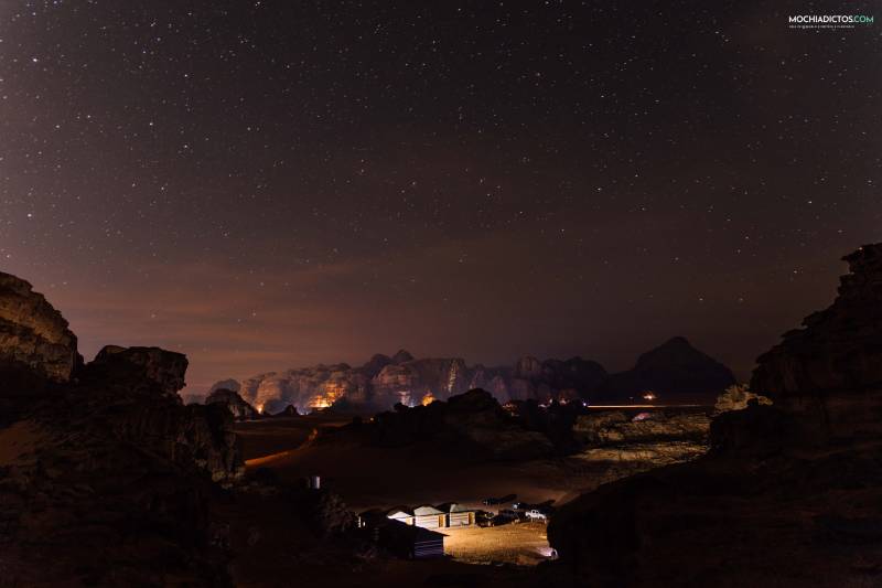 Noche en Wadi Rum con niños