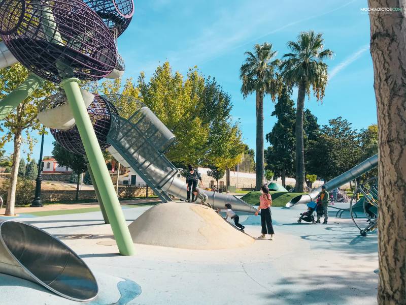 Parque infantil en Antequera