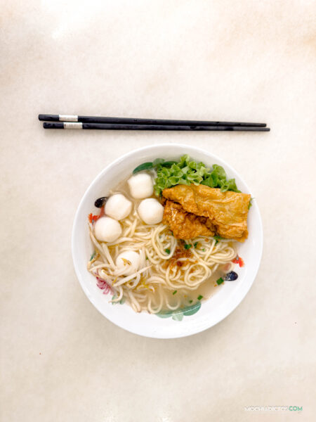 sopa de noodles de pescado donde comer en Malaca